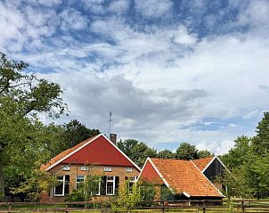 Cottage in Winterswijk, a charming cottage in the Achterhoek, Gelderland, surrounded by green nature and rustic surroundings.