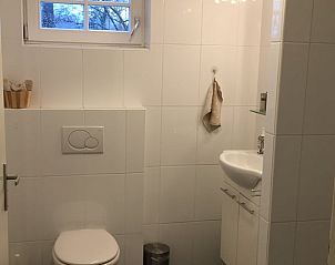 Moderne badkamer in Huisje in Barchem, vakantieaccommodatie in Achterhoek, Gelderland.