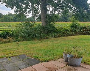 Terras met uitzicht bij Vakantiehuisje in Barchem, Achterhoek, Gelderland.