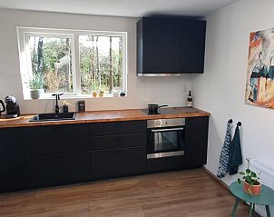 Moderne keuken in Vakantiehuis in Barchem, Achterhoek, Gelderland, volledig uitgerust met alle gemakken.