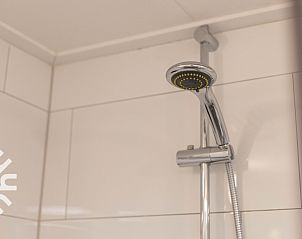 Moderne keuken in vakantiehuis DG693, Barchem, met uitzicht op de Achterhoek.