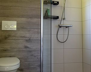 Douche en toilet in Vakantiehuis in Rekken, comfortabel en modern in de Achterhoek, Gelderland.