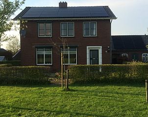 Vakantiehuis in Aalten, Gelderland, met zonnige tuin en groene omgeving, ideaal voor een ontspannen verblijf in de Achterhoek.