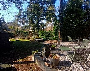 Buitenterras van Vakantiehuisje in Lochem, ideaal voor ontspanning in de Achterhoek.