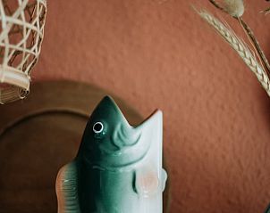 Decoratieve details in vakantiehuis in Lochem, Achterhoek, met rustieke sfeer.