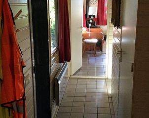 Ingang en hal van Vakantiehuis in Harfsen, een gastvrije vakantiewoning in de Achterhoek.