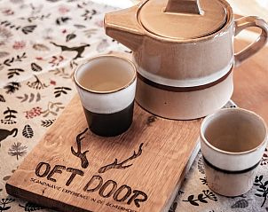 Stijlvolle theeset in Vakantiehuisje in Haarlo, een charmant vakantieverblijf in de Achterhoek, Gelderland.