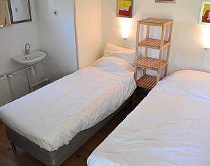 Bedroom with bunk beds in Holiday home in Vorden, child-friendly accommodation in Achterhoek, Gelderland.