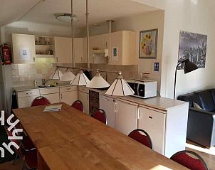 Schaduwrijke speeltuin bij vakantiehuis DG126 in Vorden, Achterhoek, Gelderland.