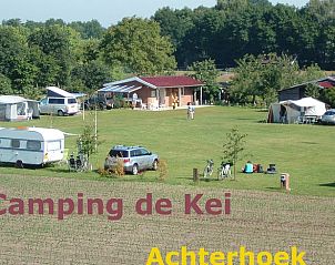Overzicht van Camping de Kei, omgeven door natuur in de Achterhoek, nabij Vakantiehuis in Lichtenvoorde.