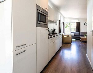 Stijlvolle keuken in Rialto 5 personen vakantiehuis, Lichtenvoorde, met moderne apparatuur in Achterhoek, Gelderland.