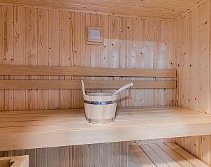 Gang en badkamer in Stroombroek vakantiewoning in Braamt, Achterhoek, met moderne afwerking.