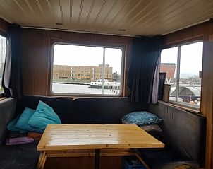 Eethoek in Vakantiehuis in Almen, perfect voor maaltijden met uitzicht op de Achterhoek, Gelderland.