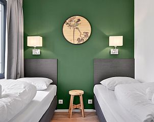 Douche en wastafel in De Vlinderhoeve, Kring van Dorth, Achterhoek.