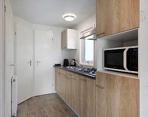 Doorgang naar slaapkamer en badkamer in De Vlinderhoeve 2C, Kring van Dorth, Achterhoek.