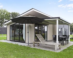 Moderne keuken in De Vlinderhoeve vakantiewoning, ideaal voor koken in Kring van Dorth.