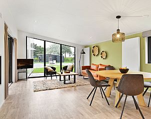 Stijlvolle binnenruimte van De Vlinderhoeve 4C1 in Kring van Dorth, Achterhoek.