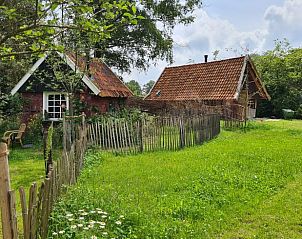 Twee charmante huisjes in groene omgeving van Winterswijk Corle, Achterhoek, Gelderland.