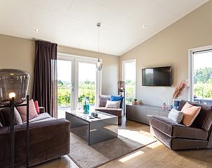 Gemtliches Wohnzimmer von Leijhoeve 4 Personen Wellness in Beekbergen, Veluwe. Ferienhaus mit viel Licht und Blick auf die Natur von Gelderland.