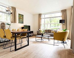 Stylish living room in the Module special 6 people Wellness in Beekbergen, Veluwe, with lots of light.