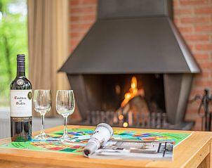 Buitenkant van Heideheuvel 4-persoons kinderbungalow in bosrijke omgeving van Beekbergen, Veluwe, Gelderland.