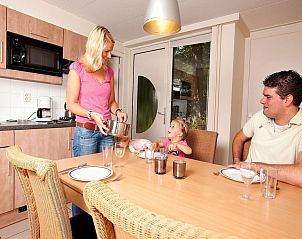 Guest house 320536 - Bungalow Veluwe - Vakantiepark de Berkenhorst 2