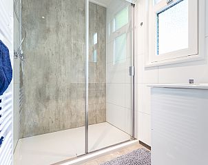 Ruime douche in Module Special vakantiewoning in Ede, Veluwe, Gelderland.