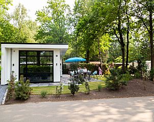 Buitenterras bij Module Special vakantiehuis in Ede, Veluwe, Gelderland.