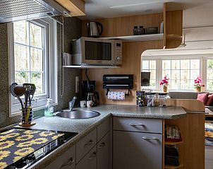 Modern kitchen in Holiday home in Emst, Veluwe, with all necessary equipment.