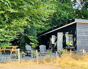 Auenansicht des Ferienhauses in Ermelo, umgeben von Natur, Veluwe, Gelderland.