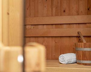 Ontspan in de sauna van Miggelenberg 4-persoons bungalow 4CE3 in Hoenderloo, Veluwe.