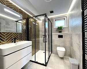 Luxe badkamer in de vrijstaande woning in Hoenderloo, Veluwe, Gelderland. Vakantiewoning met stijlvolle badkamer.