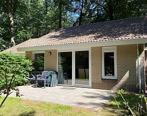 Vakantiehuisje in Garderen met zonnig terras, Veluwe, Gelderland.