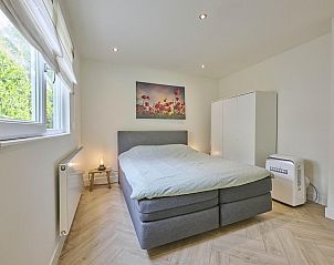 Tweede slaapkamer in De Veluwse houtduif, Garderen, Veluwe met comfortabel tweepersoonsbed.