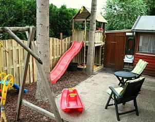 Playground at chalet De Wandeling in Putten, Veluwe, ideal for children.
