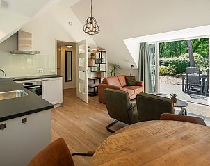 Modern kitchen and living room in Holiday home Sprielderbosch 14 't Sprielderhof, Putten, Veluwe.