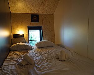 Comfortabele slaapkamer in Chalet in Otterlo, gelegen op de Veluwe, Gelderland.