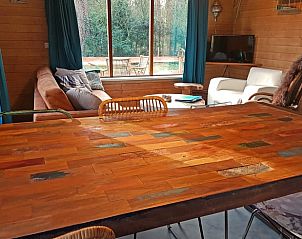 Luxe regendouche in Huisje in Otterlo, vakantieaccommodatie op de Veluwe, Gelderland voor een ontspannen verblijf.