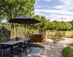 Guest house 3225233 - Holiday property Veluwe - Valkse Hoeve met Hottub | 6 pers