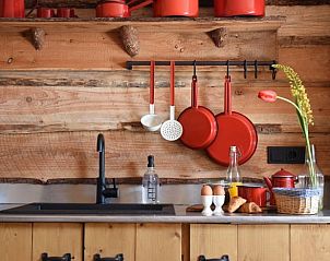 Knusse keuken in Huisje in Oosterwolde, bed and breakfast op de Veluwe, Gelderland.