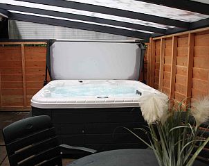 Eetkamer en keuken in DG395 vakantiehuis Epe Veluwe