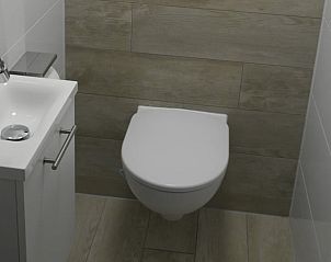 Stilvolle Toilette im Ferienhaus in Nunspeet, Veluwe, mit modernen Sanitranlagen in Gelderland.