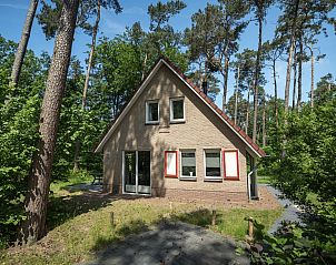 Guest house 323245 • Bungalow Veluwe • Landgoed 't Loo | 6-persoons bungalow | 6C3 