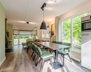 Moderne keuken in Landgoed 't Loo 6-persoons bungalow 6C3, Oldebroek, Veluwe, voorzien van alle gemakken.