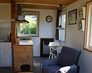 Knusse keuken en zithoek in Het Puttertje, een bed and breakfast in Hattem, Veluwe, Gelderland.