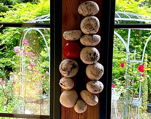 Kunstzinnige decoratie in Huisje in Doornspijk, vakantiehuis op de Veluwe, Gelderland.