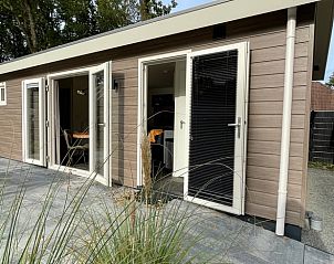 Moderne vakantieaccommodatie Huisje in Lieren met openslaande deuren, Veluwe, Gelderland.