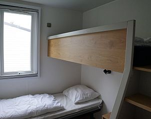 Kinderzimmer mit Etagenbett in Cottage in Lieren, Ferienunterkunft in Veluwe, Gelderland. Familienfreundliche Unterkunft.