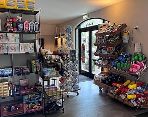 Einkaufen bei Cottage in Lieren, Ferienunterkunft in Veluwe, Gelderland. Bequeme Einrichtungen in Lieren.