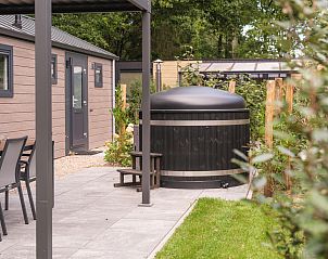 Guest house 325359 - Holiday property Veluwe - Doornenburg Lodge Comfort met Hottub & Sauna
